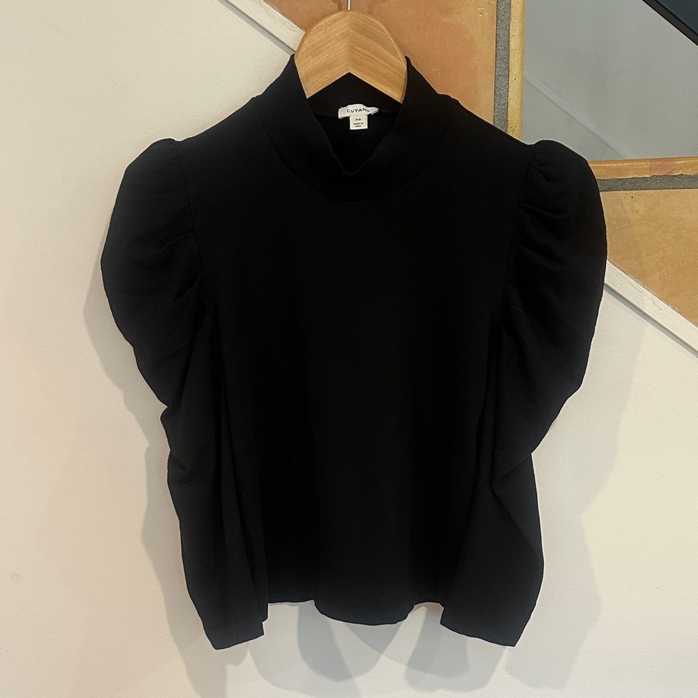 Cuyana Top - Picture 2 of 5